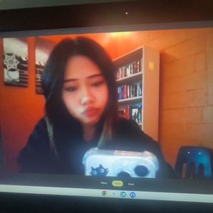 Meet your Posher, Eva